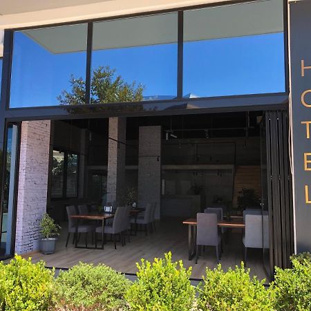 Nemesis Hotel Sarandë Eksteriør billede
