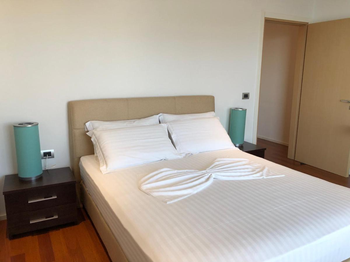 Nemesis Hotel Sarandë Eksteriør billede