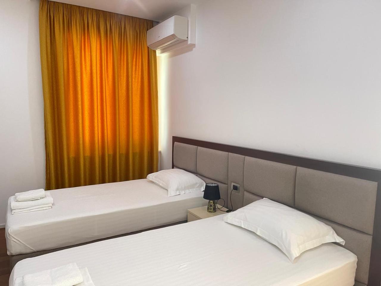 Nemesis Hotel Sarandë Eksteriør billede